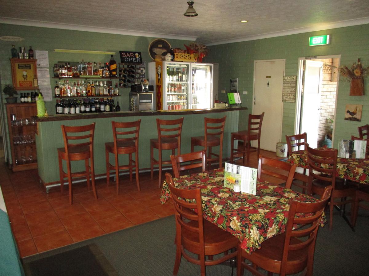 Barcaldine Country Motor Inn Ngoại thất bức ảnh