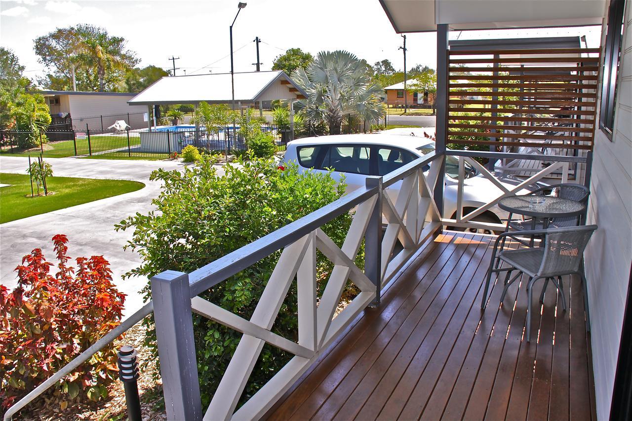 Barcaldine Country Motor Inn Ngoại thất bức ảnh