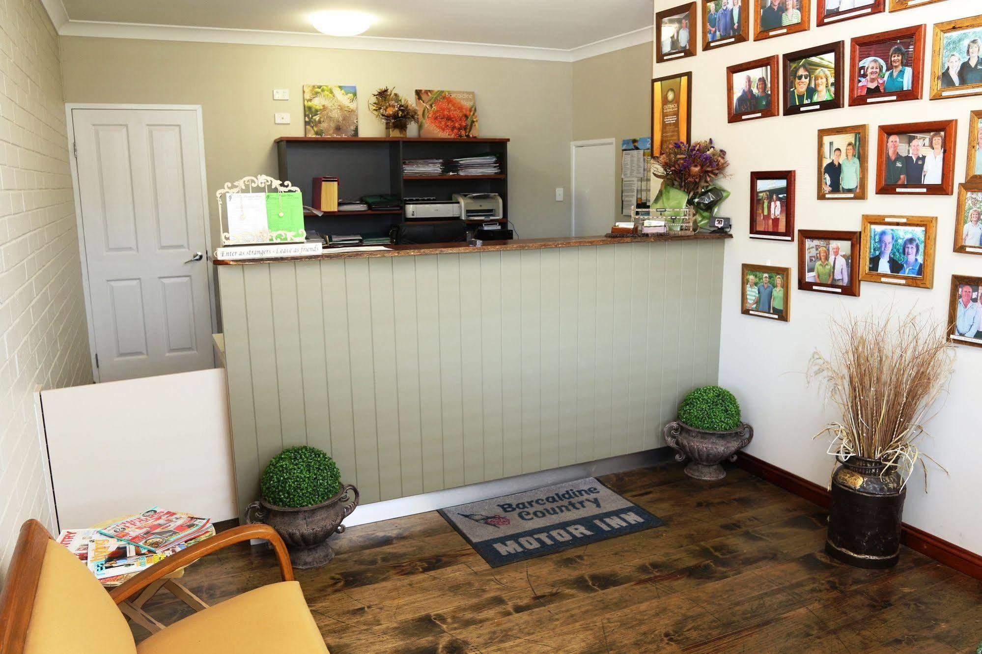 Barcaldine Country Motor Inn Ngoại thất bức ảnh